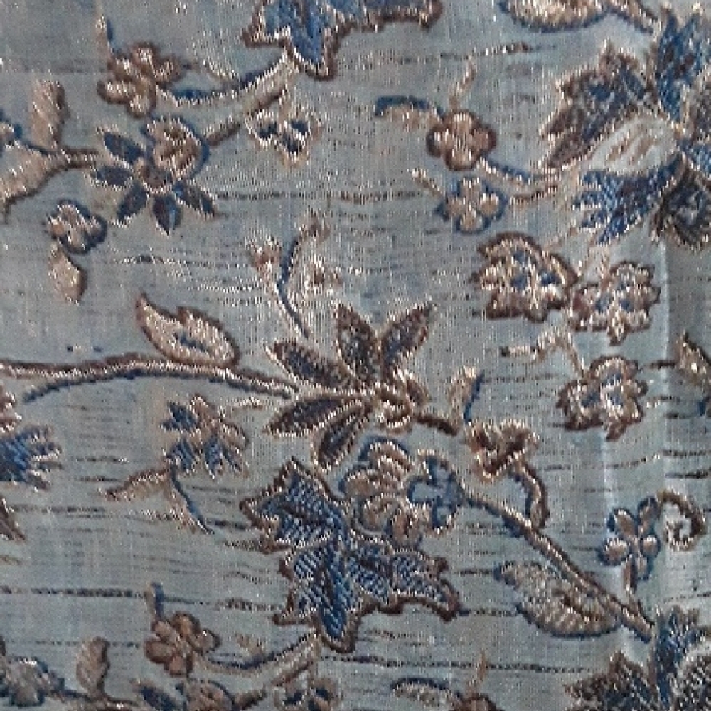 Chic Floral Pencil Skirt in Blue, Metallic Thread, Small, Vintage - Picture 7 of 8